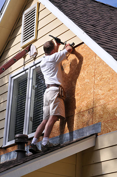 Best Construction Debris Removal  in Charleston, MS